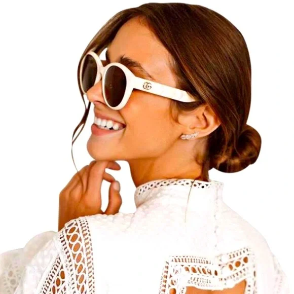 Gucci | Accessories | Gucci Ivory Brown Cat Eye Ladies  display picture 2